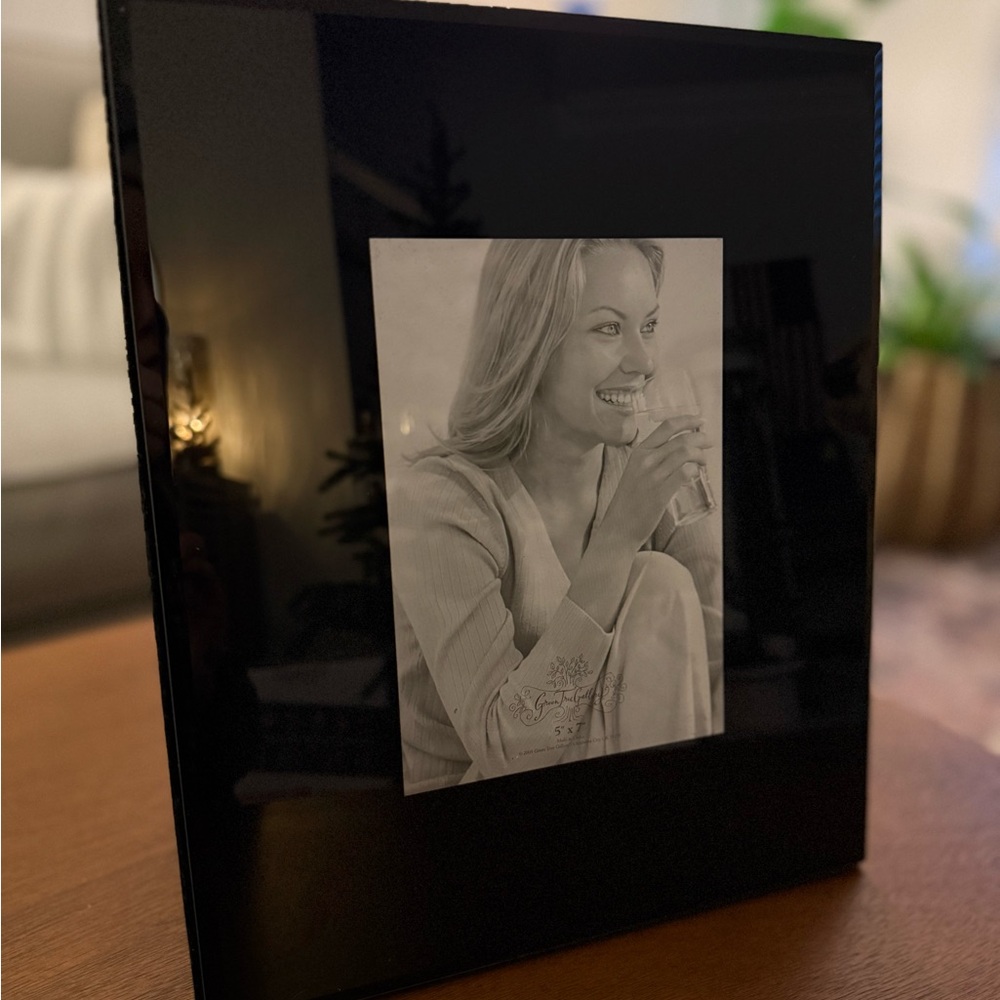 COPY - 5x7 Black Glass Modern Photo Frame